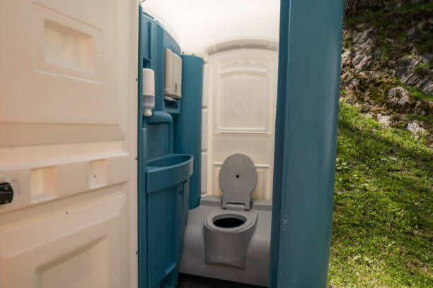 Types of Portable Toilets We Offer in George West, TX